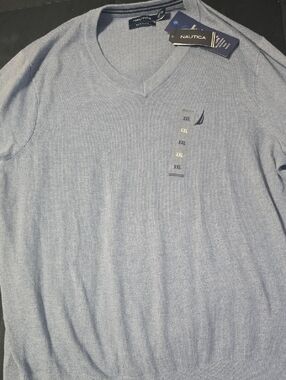 Nautica Men's Light Heather Blue V-Neck Sweater